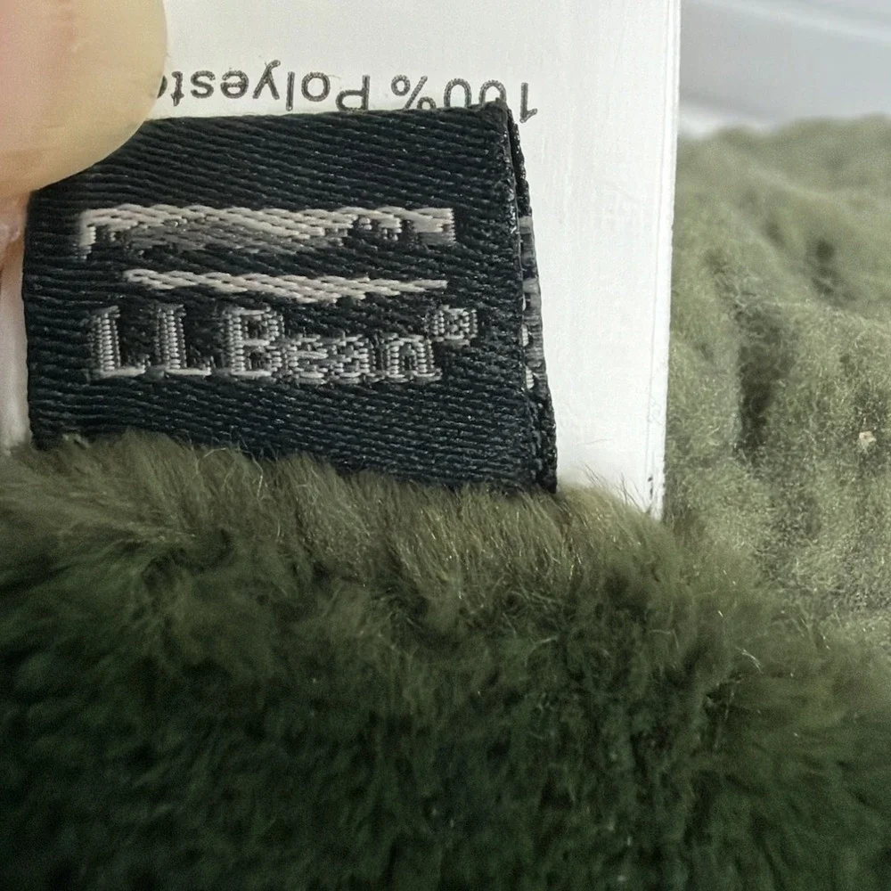 LL Bean Wicked Plush Throw Pillow Cozy Warm Soft 18x18 Forest Green NEW